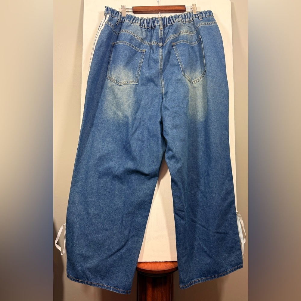 SHEIN Women’s Blue Flare & Wide Leg Jeans Size 4XL - Picture 4 of 15